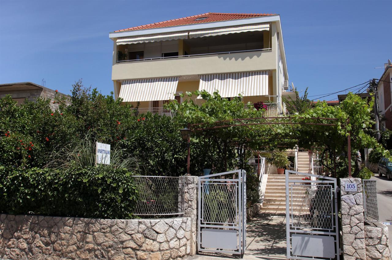 Apartment Baturina Trogir Exterior photo